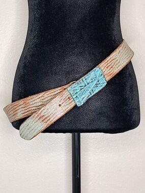 Two-Tone Textured Leather Belt with Turquoise Metal Buckle